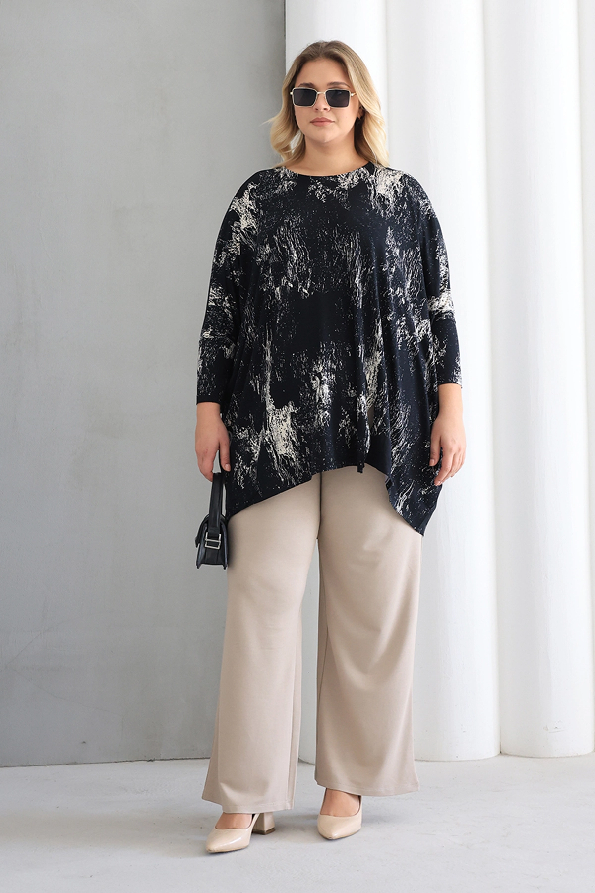 ZPLUS XXL Önden Yırtmaçlı Oversize Desenli Tunik –  Rahat ve Şık Günlük Kombinler İçin/h1