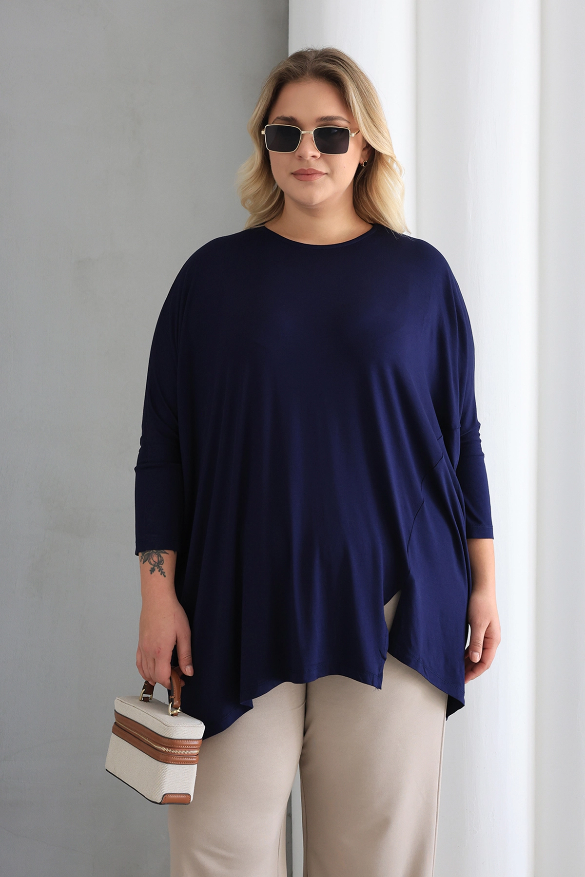 ZPLUS XXL Önden Yırtmaçlı Oversize Desenli Tunik –  Rahat ve Şık Günlük Kombinler İçin/h1