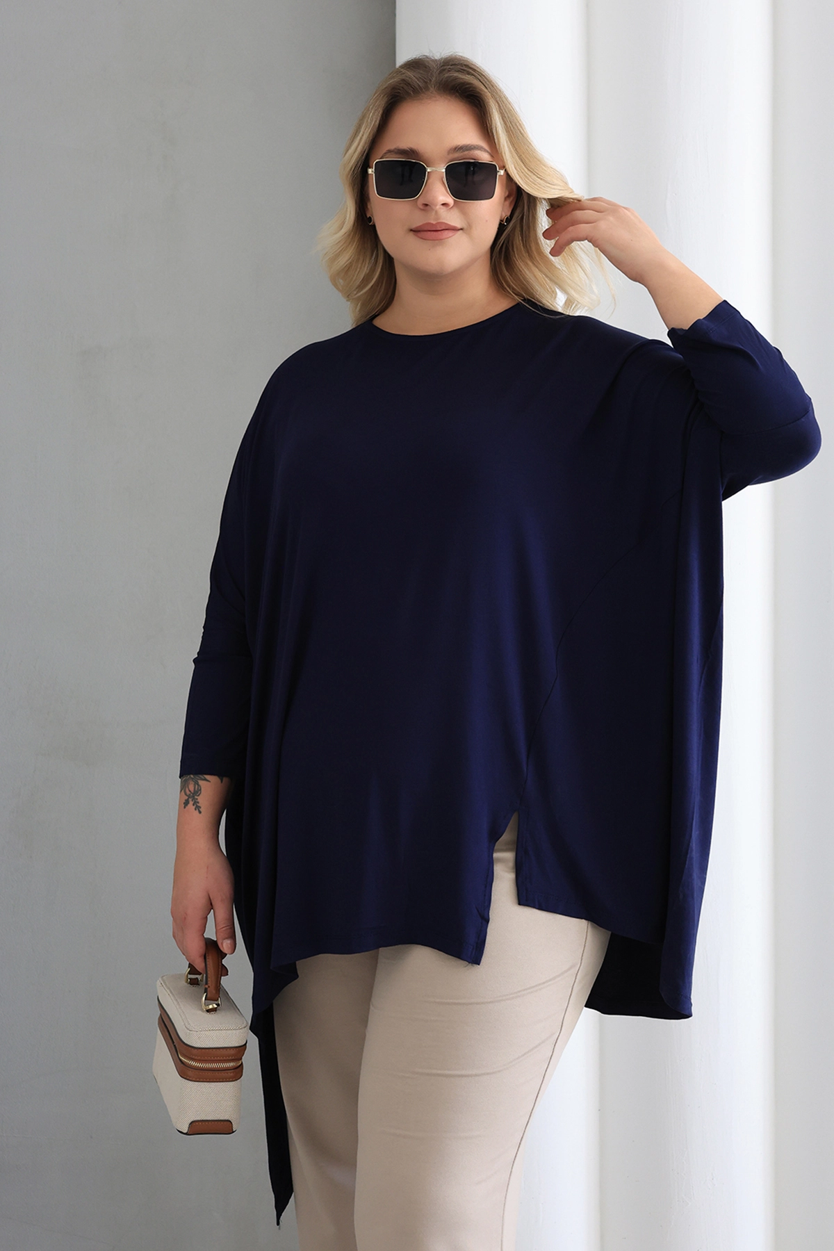 ZPLUS XXL Önden Yırtmaçlı Oversize Desenli Tunik –  Rahat ve Şık Günlük Kombinler İçin