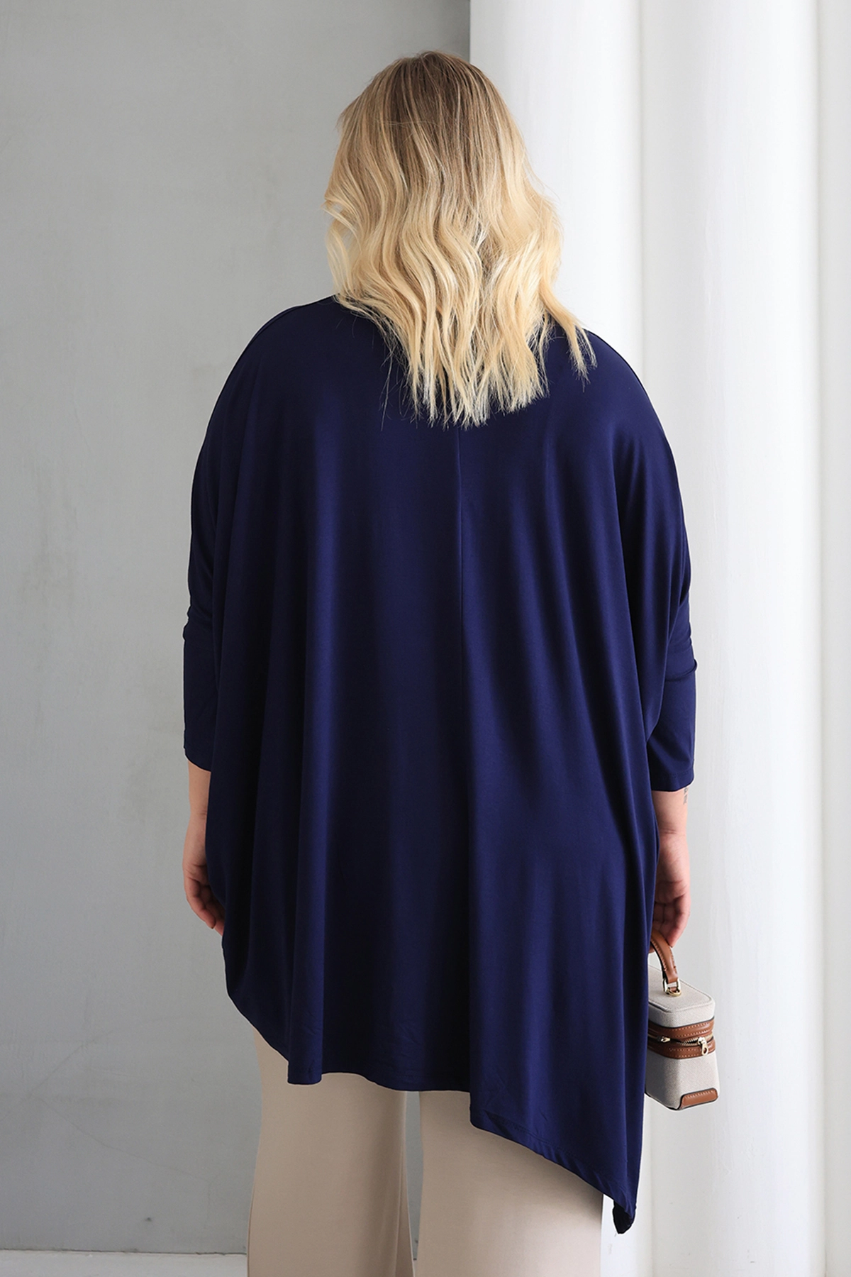 ZPLUS XXL Önden Yırtmaçlı Oversize Desenli Tunik –  Rahat ve Şık Günlük Kombinler İçin