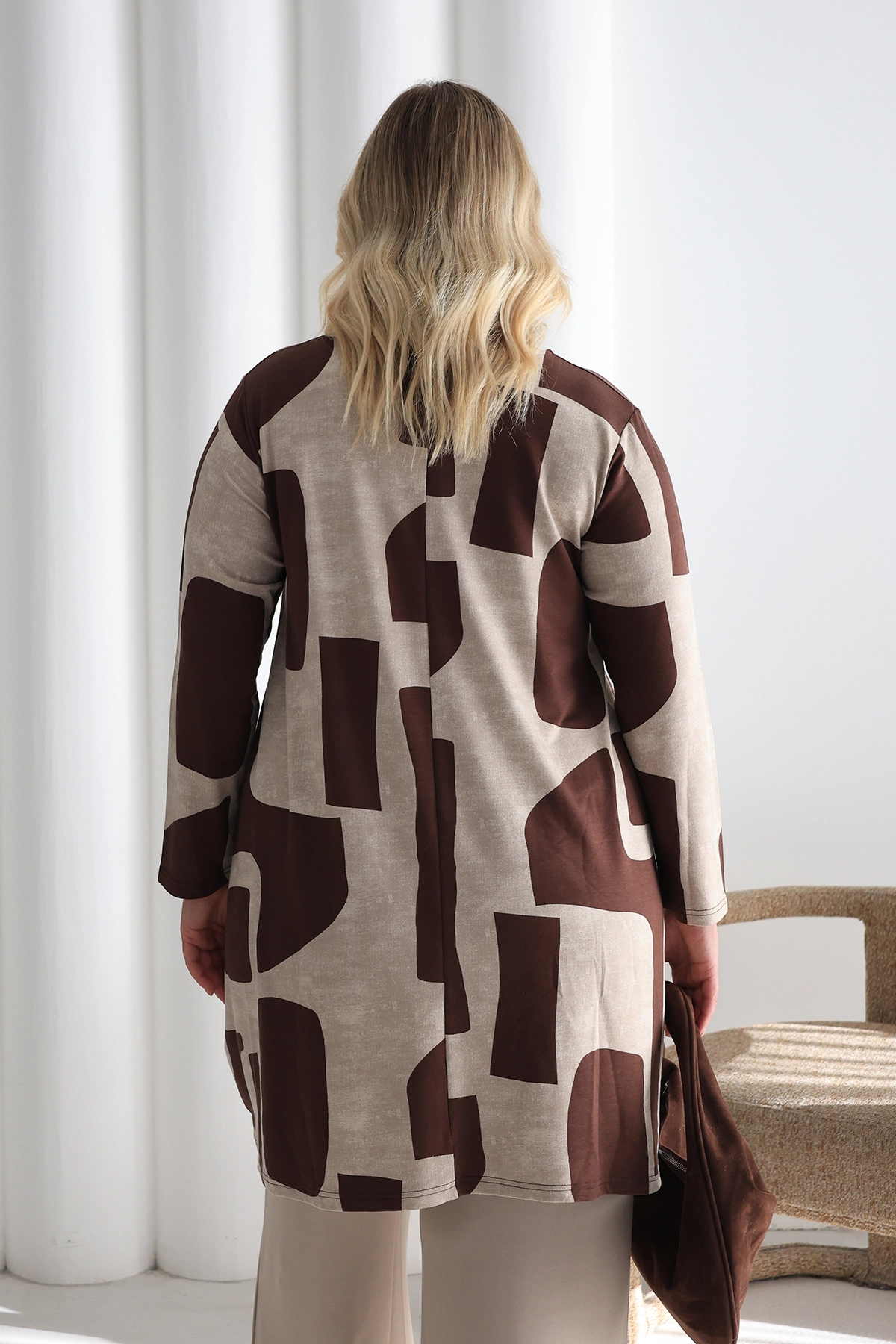 Düz Kesim Rahat Oversize Tunik – Günlük ve Şık Kombinler İçin