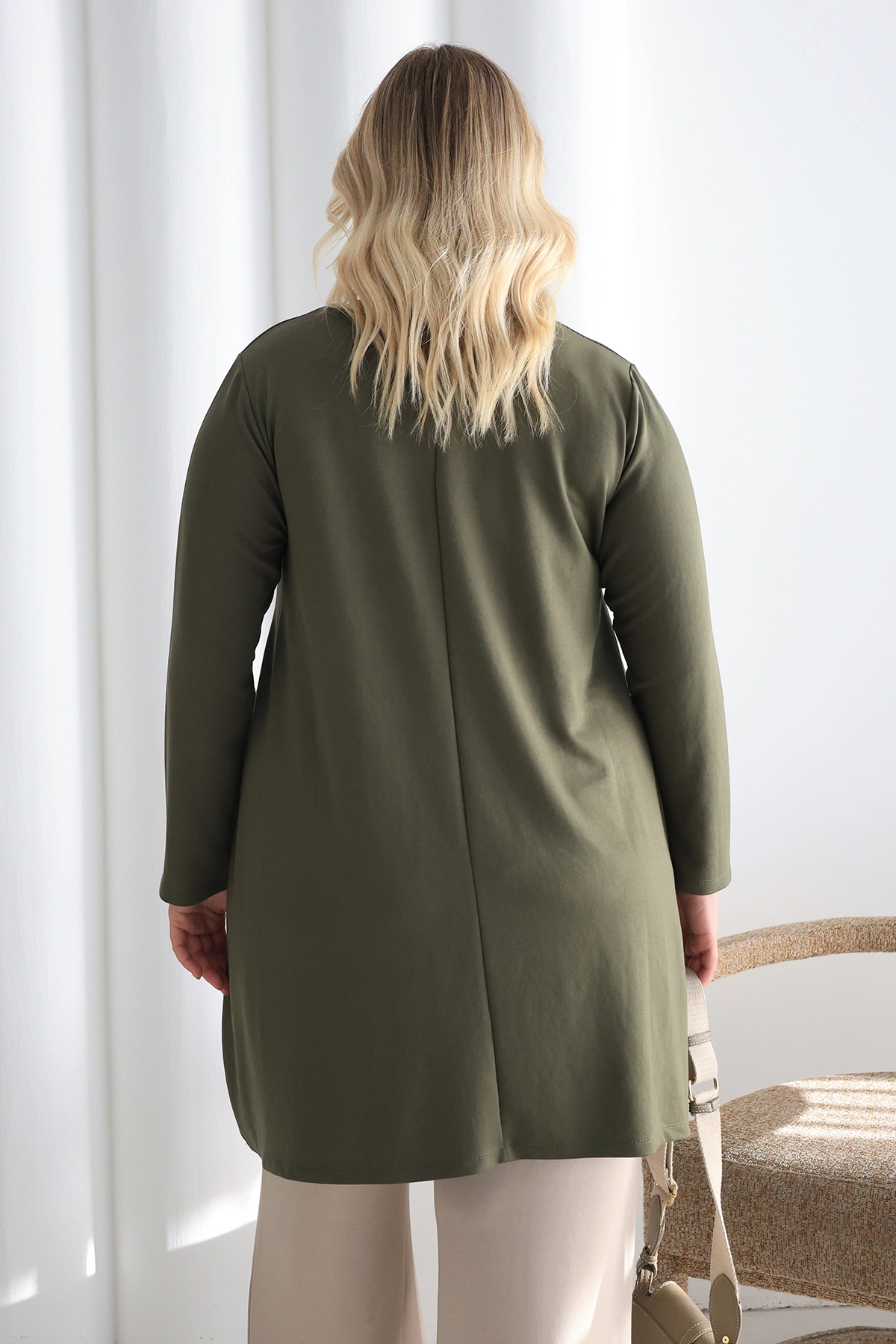 Düz Kesim Rahat Oversize Tunik – Günlük ve Şık Kombinler İçin