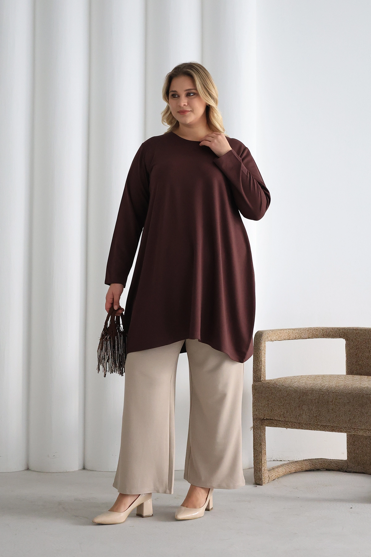 Düz Kesim Rahat Oversize Tunik – Günlük ve Şık Kombinler İçin