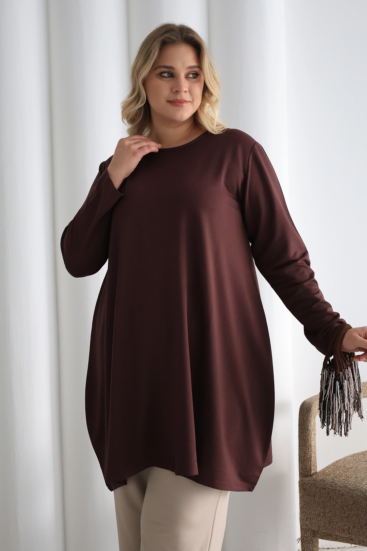 Düz Kesim Rahat Oversize Tunik – Günlük ve Şık Kombinler İçin