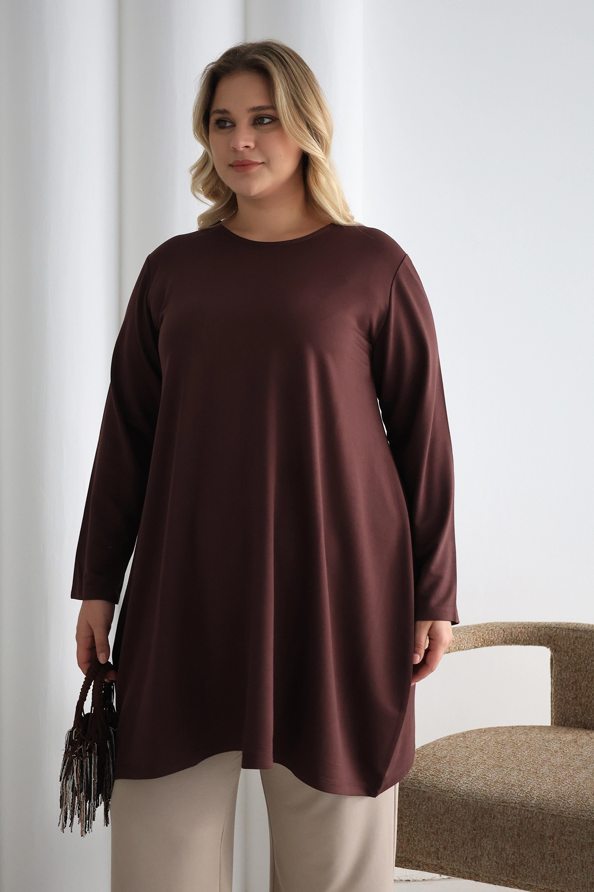 Düz Kesim Rahat Oversize Tunik – Günlük ve Şık Kombinler İçin