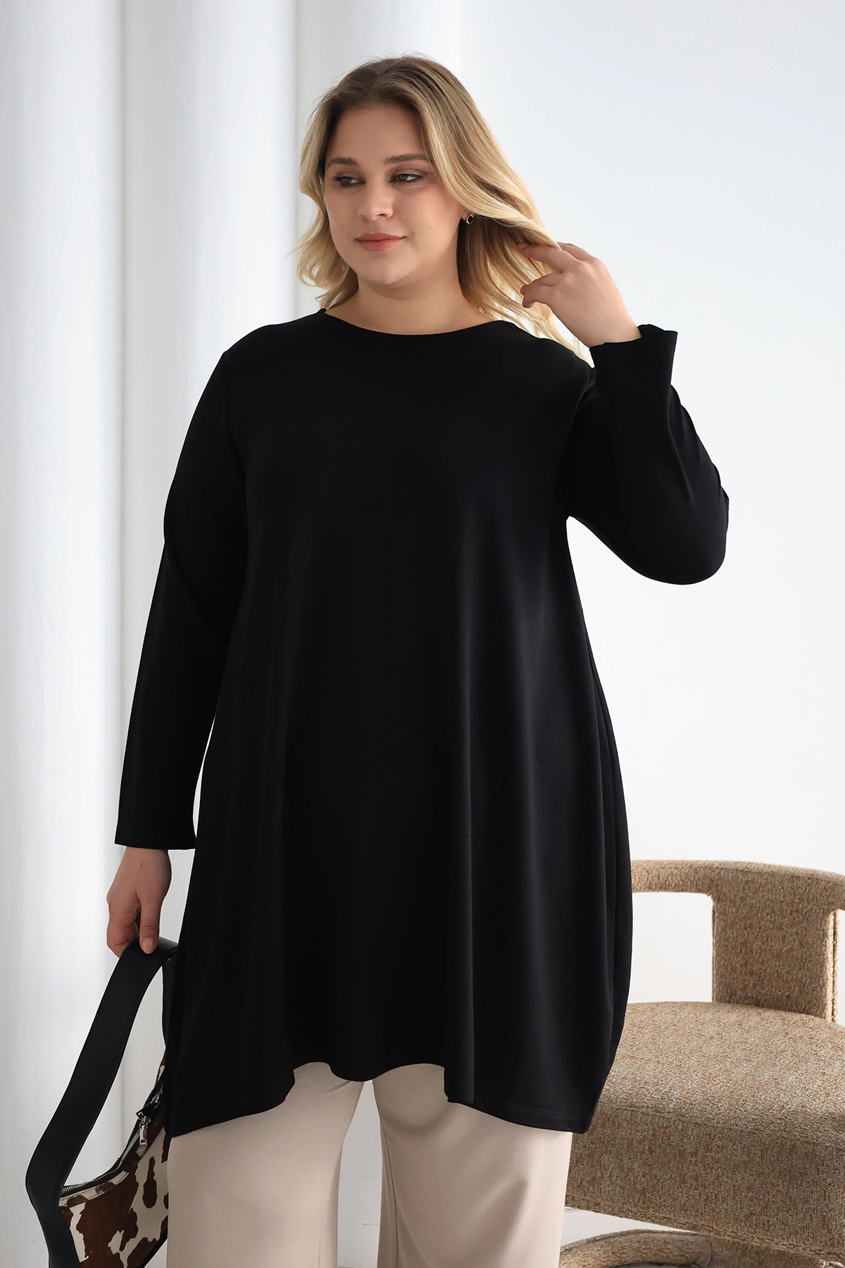 Düz Kesim Rahat Oversize Tunik – Günlük ve Şık Kombinler İçin ZPLUS XXL