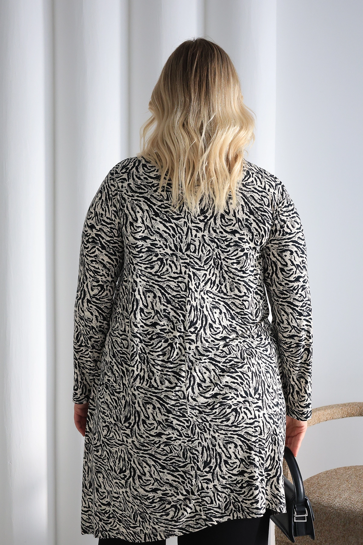 Düz Kesim Rahat Oversize Tunik – Günlük ve Şık Kombinler İçin ZPLUS XXL