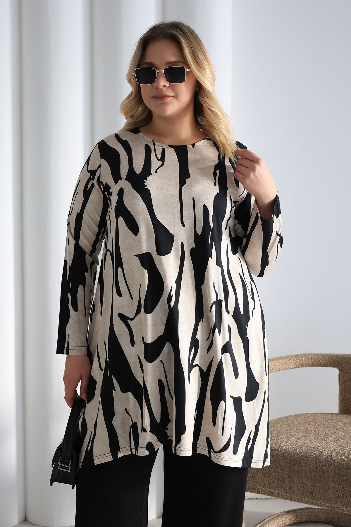 Düz Kesim Rahat Oversize Tunik – Günlük ve Şık Kombinler İçin ZPLUS XXL