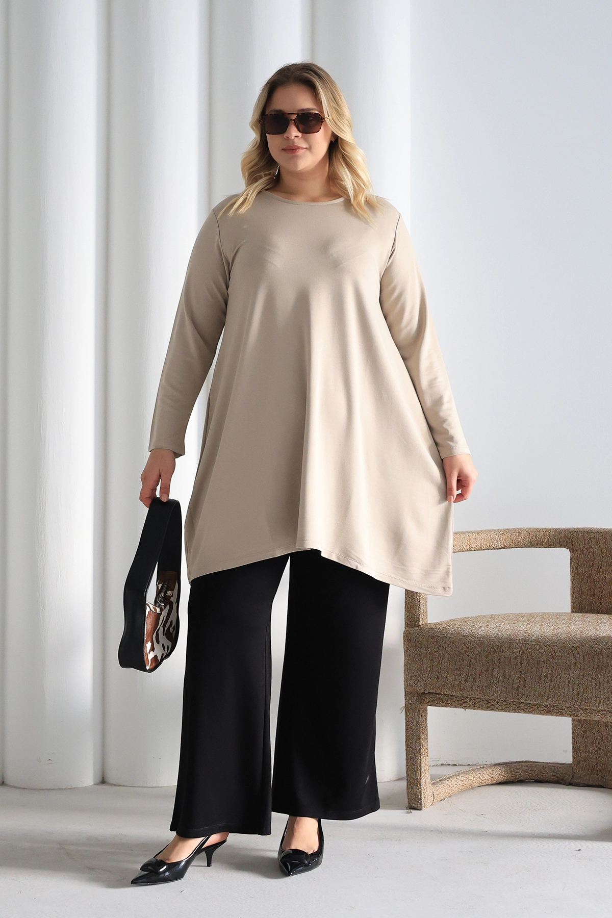 Düz Kesim Rahat Oversize Tunik – Günlük ve Şık Kombinler İçin ZPLUS XXL