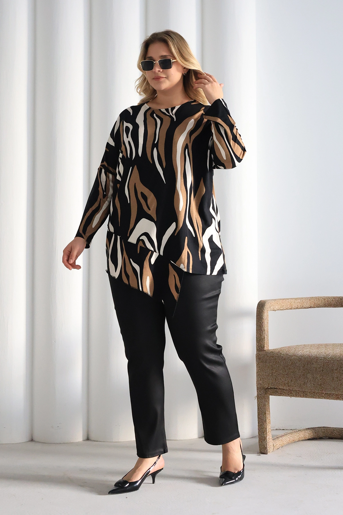 Asimetrik Kesim Desenli Oversize Bluz Büyük Beden ZPLUS XXL