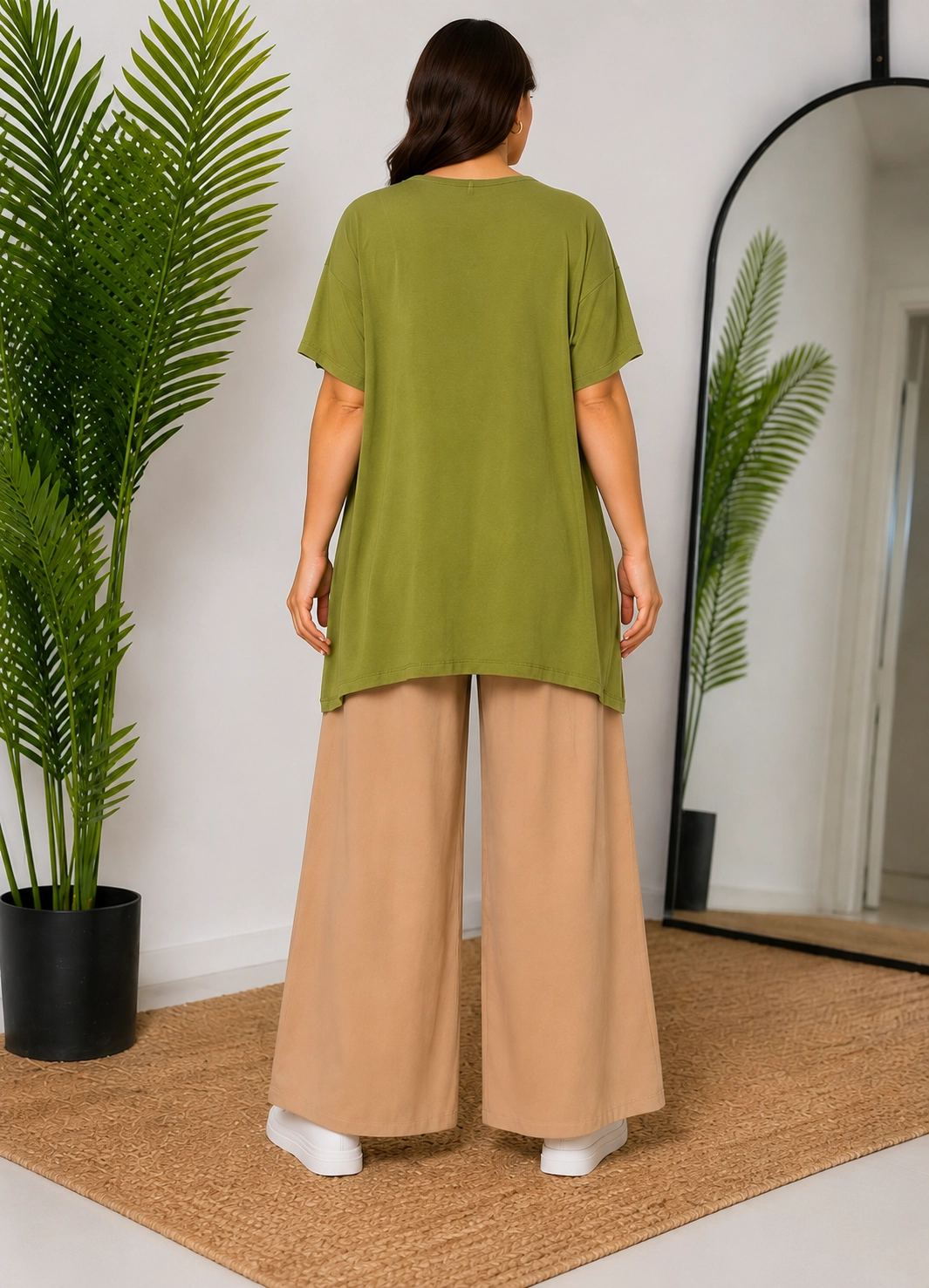 BÜYÜK  BEDEN KADIN V YAKA KISA KOL YAĞ YEŞİLİ TUNİK 42-60