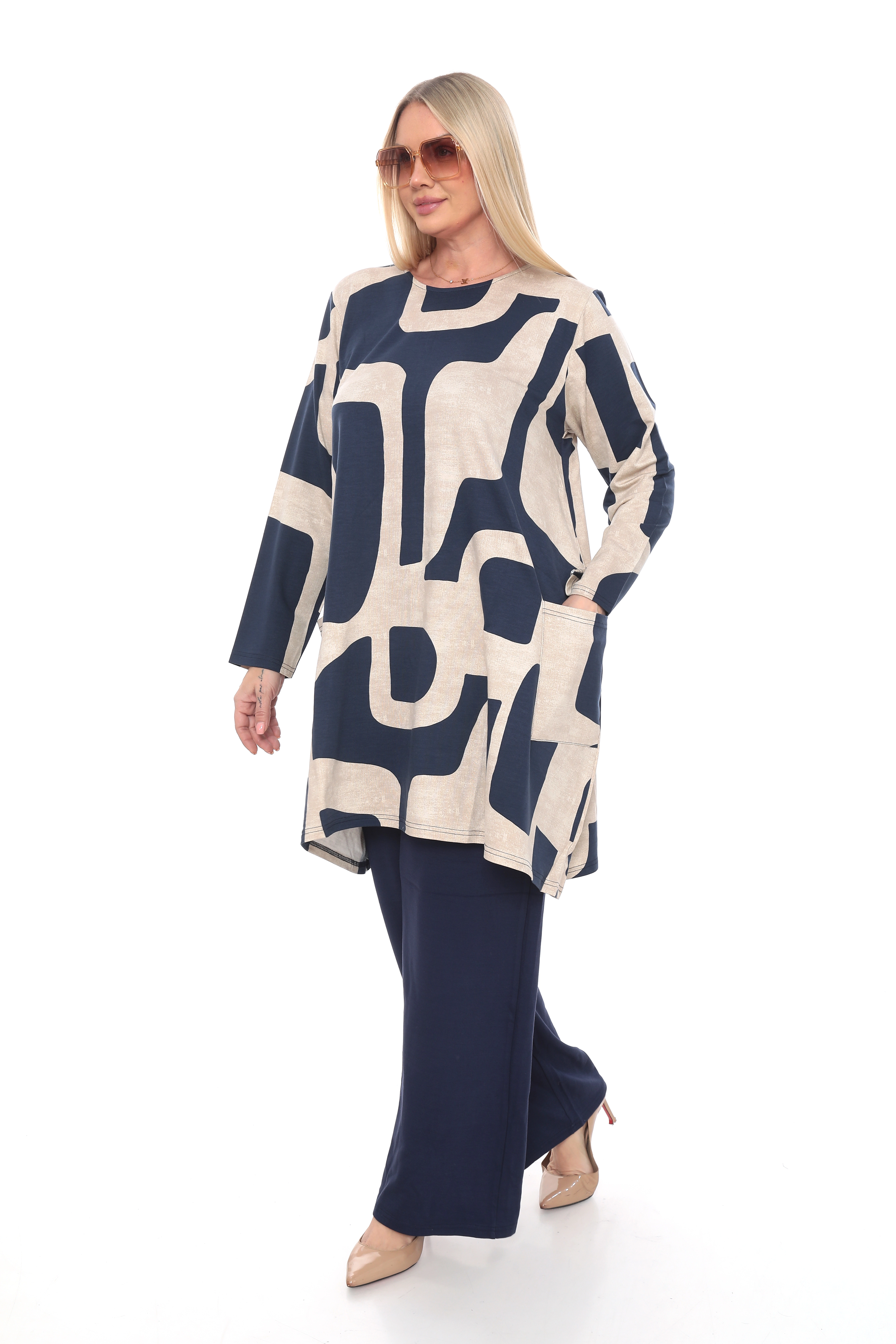 Önden Torba Cepli Desenli Oversize Tunik – Günlük ve Şık Kombinler İçin